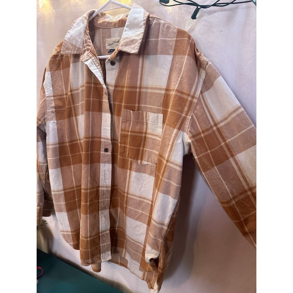 Universal Thread Co. Oversized Plaid Flannel Shirt Jacket | Size Medium - Picture 4 of 7